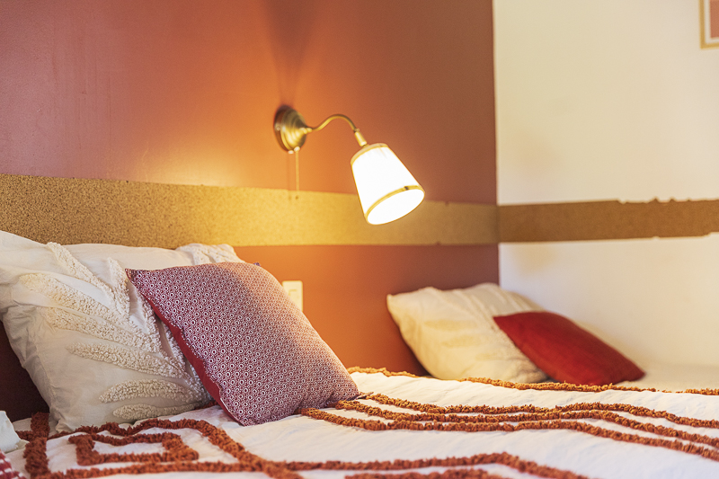 photo du lit d'une des chambre de la la maison de vacance La Pampa en Provence