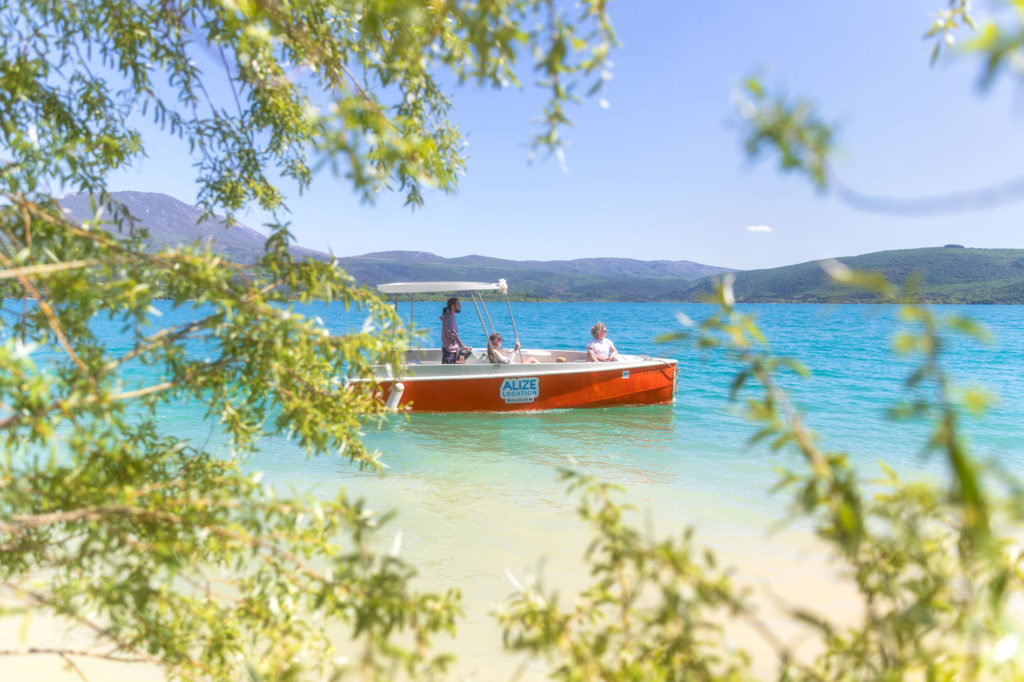 location bateau lac de Sainte-Croix